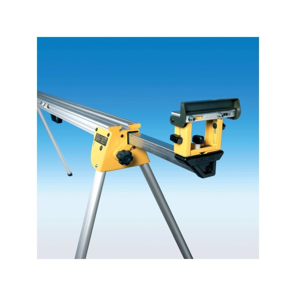 Piètement compact pour scies à onglets